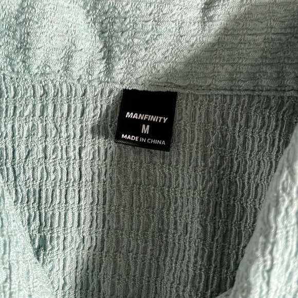 Manfinity short sleeve textured button up - Picture 5 of 5